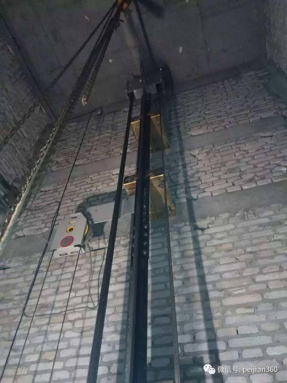 这么惨的电梯现场,实属罕见!